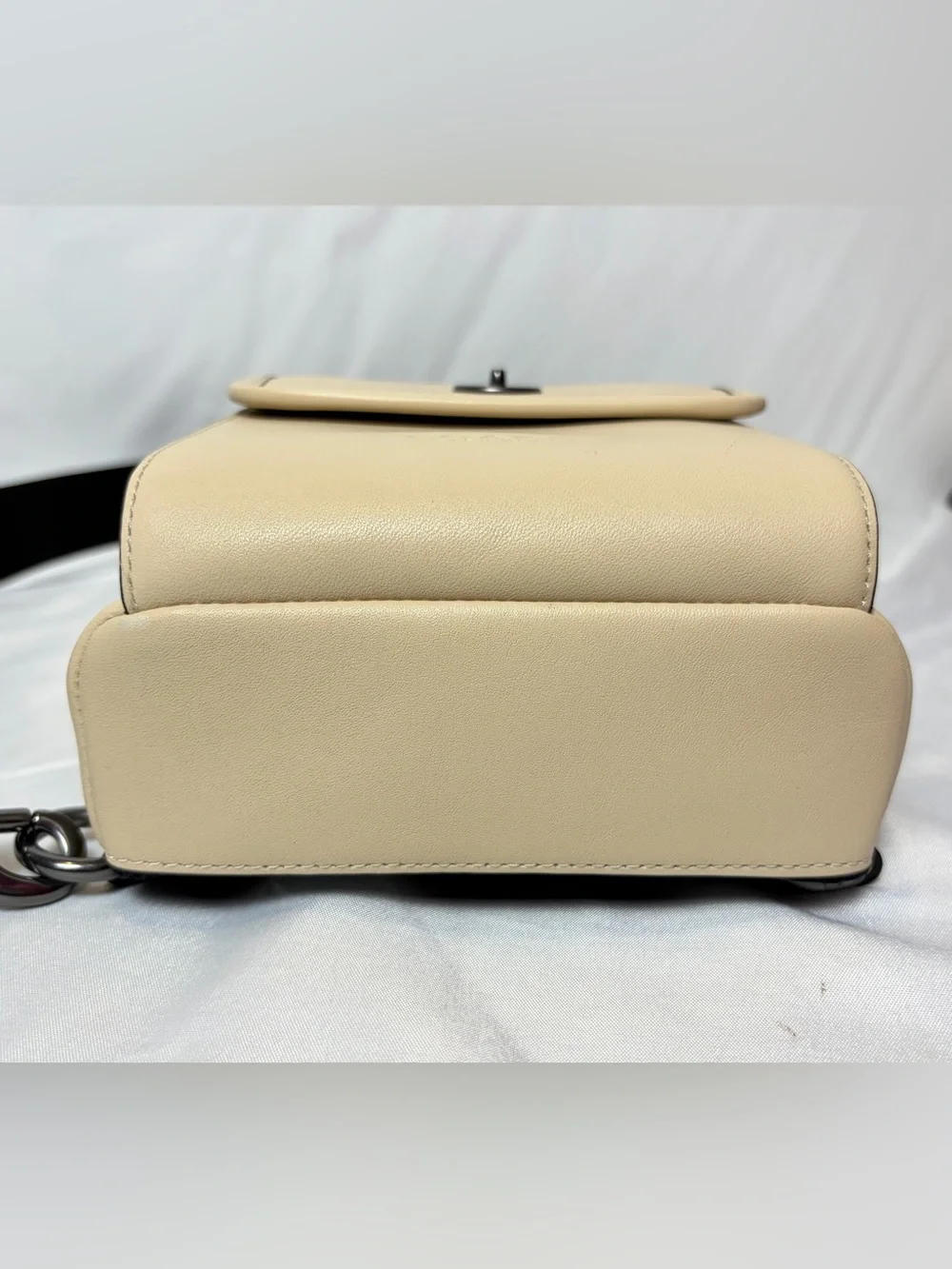 Coach Ivory Leather Small Turnlock Sling Backpack Crossbody Bag CAJ28